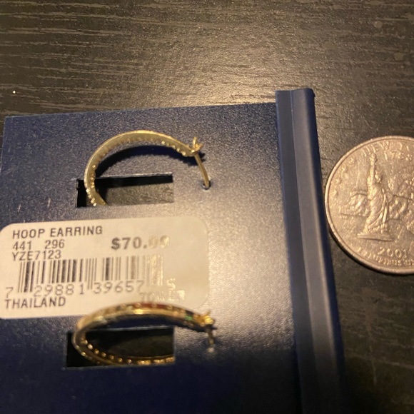 NWT 18K Gold over Silver with Cubic Zirconia. Sparkle & Glam Hoop Earrings - Picture 7 of 9